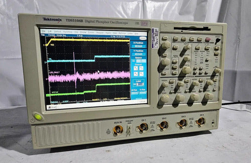 Tektronix Tds5104b Osciloscopio De Fósforo Digital