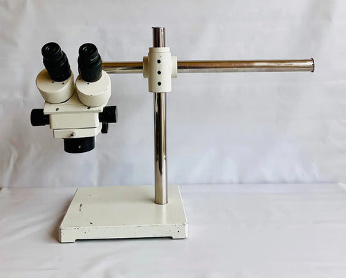 Microscopio Estereoscópico Vanguard Con Soporte Boom Blanco