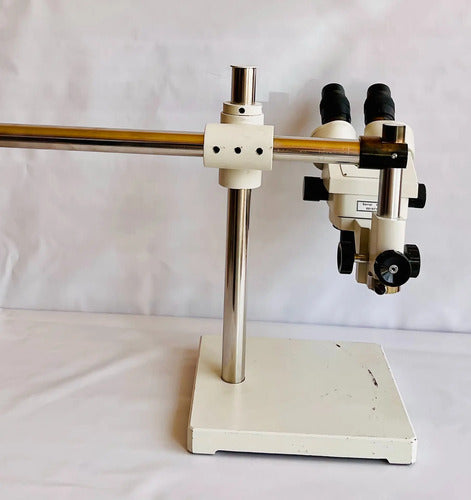 Microscopio Estereoscópico Vanguard Con Soporte Boom Blanco