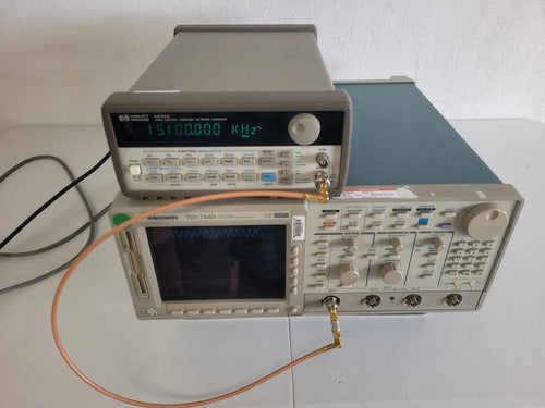Osciloscopio Tektronix Tds754d 500mhz 4ch 2gsa/s Dpo Digital