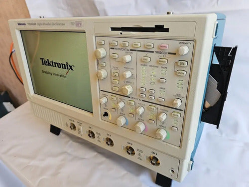 Osciloscopio Tektronix Tds5034b Digital Phosphor 350mhz 5g/s