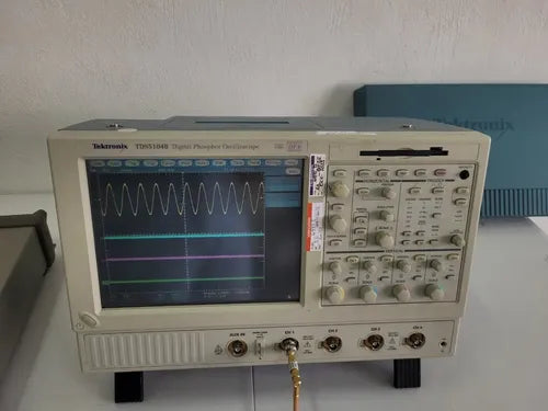 Tektronix Tds5104b Osciloscopio De Fósforo Digital